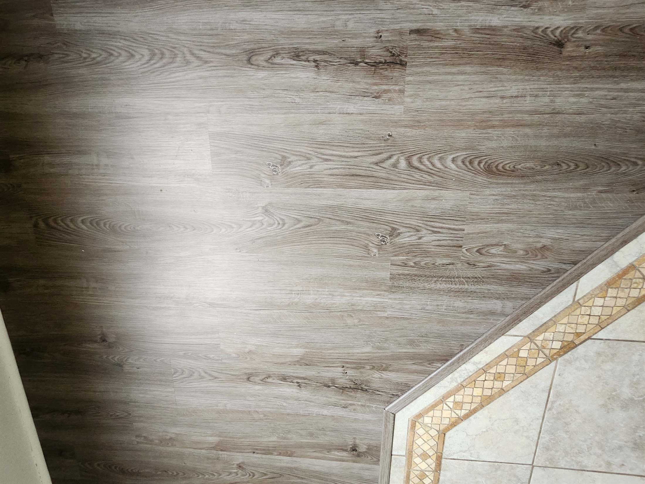 411 North Grove Dr, Wichita, KS 67214