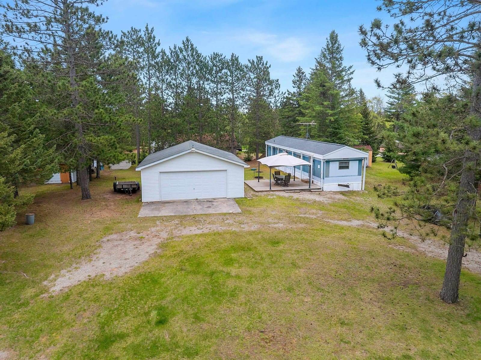 N9578 Dahleen Lane, Crivitz, WI 54114