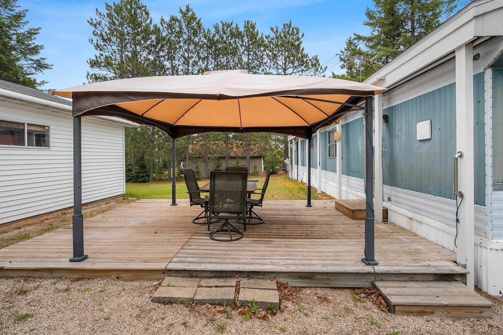 N9578 Dahleen Lane, Crivitz, WI 54114