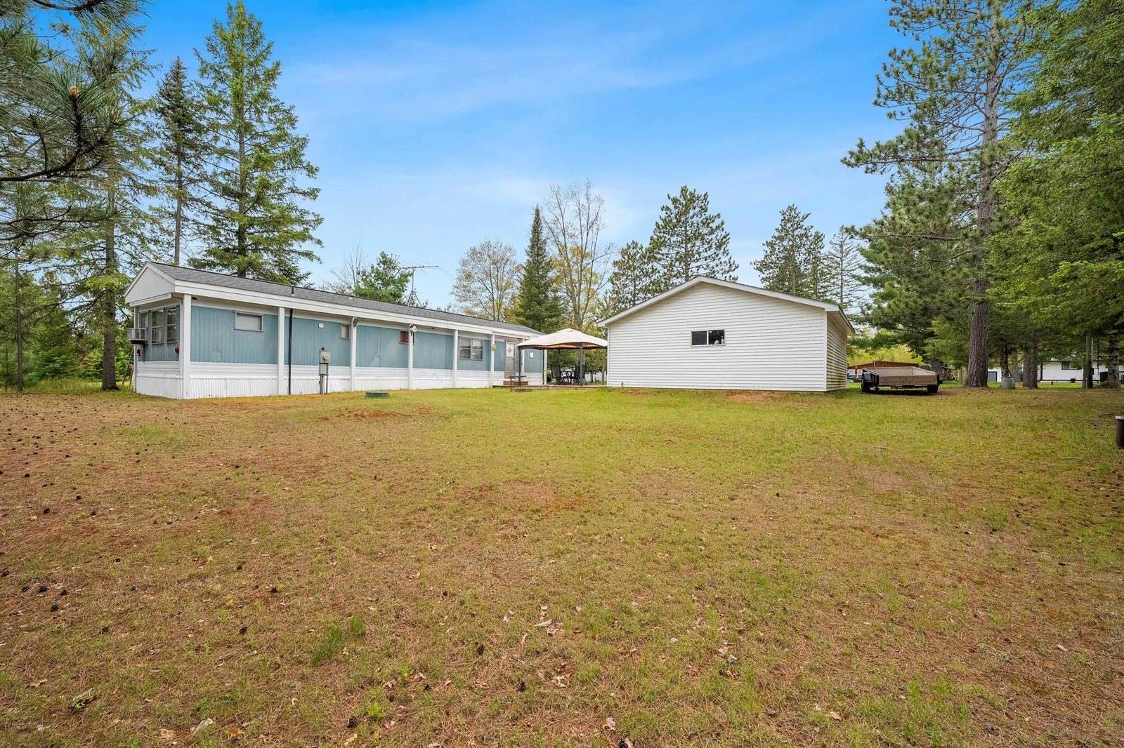 N9578 Dahleen Lane, Crivitz, WI 54114