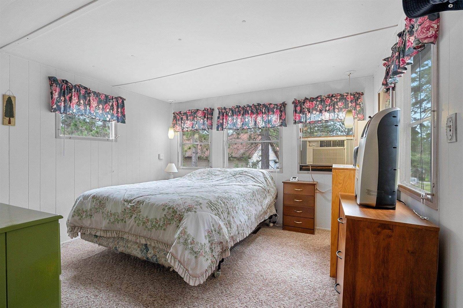 N9578 Dahleen Lane, Crivitz, WI 54114