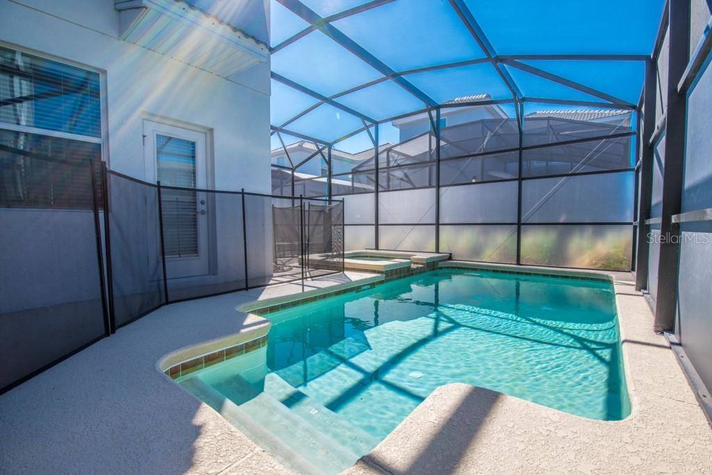 4740 Sleepy Hollow Dr, Kissimmee, FL 34746