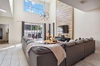 4740 Sleepy Hollow Dr, Kissimmee, FL 34746