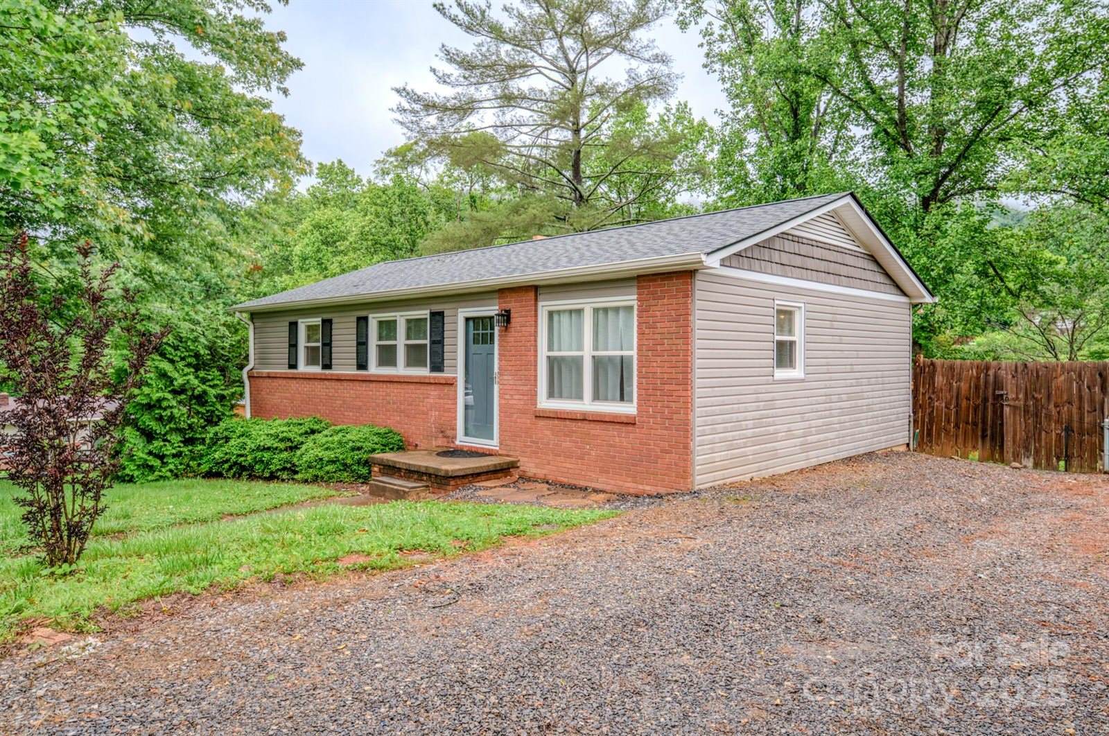 109 Chapman Drive, Asheville, NC 28805