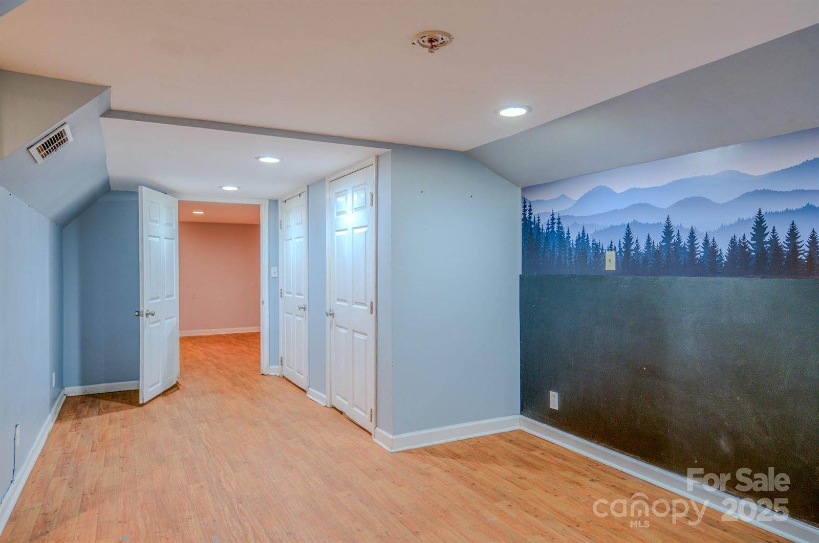 109 Chapman Drive, Asheville, NC 28805