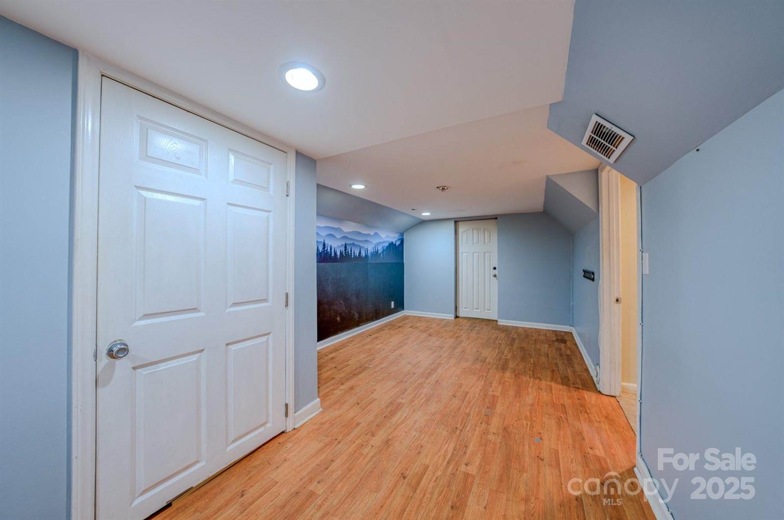 109 Chapman Drive, Asheville, NC 28805