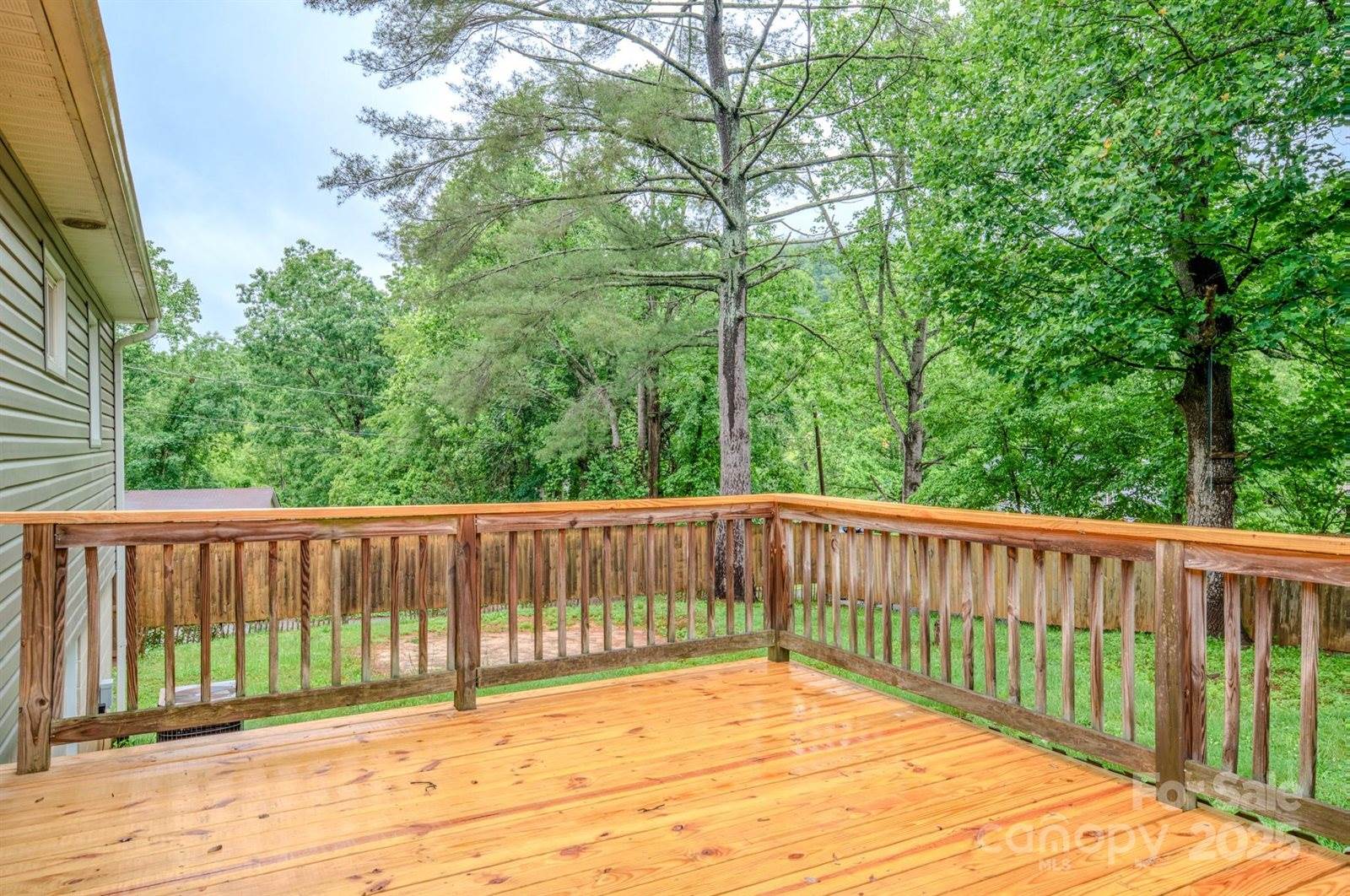 109 Chapman Drive, Asheville, NC 28805