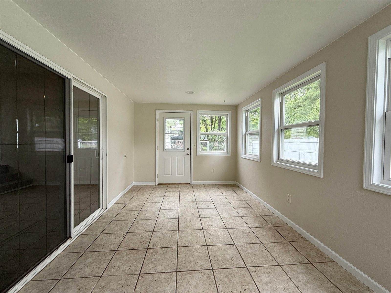 1208 E Blodgett Street, Marshfield, WI 54449