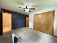 1208 E Blodgett Street, Marshfield, WI 54449