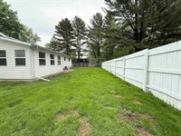 1208 E Blodgett Street, Marshfield, WI 54449