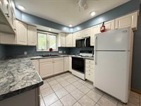 1208 E Blodgett Street, Marshfield, WI 54449