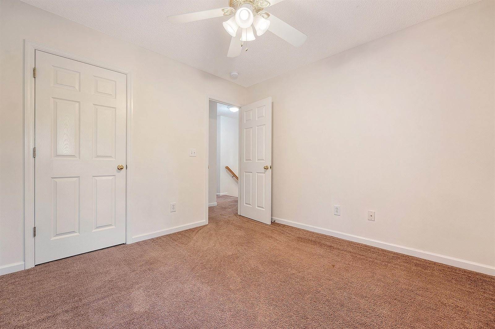 1042 Cobblestone Boulevard, Summerville, SC 29486