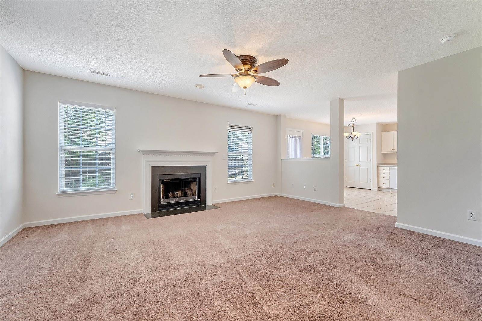 1042 Cobblestone Boulevard, Summerville, SC 29486