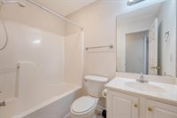 1042 Cobblestone Boulevard, Summerville, SC 29486