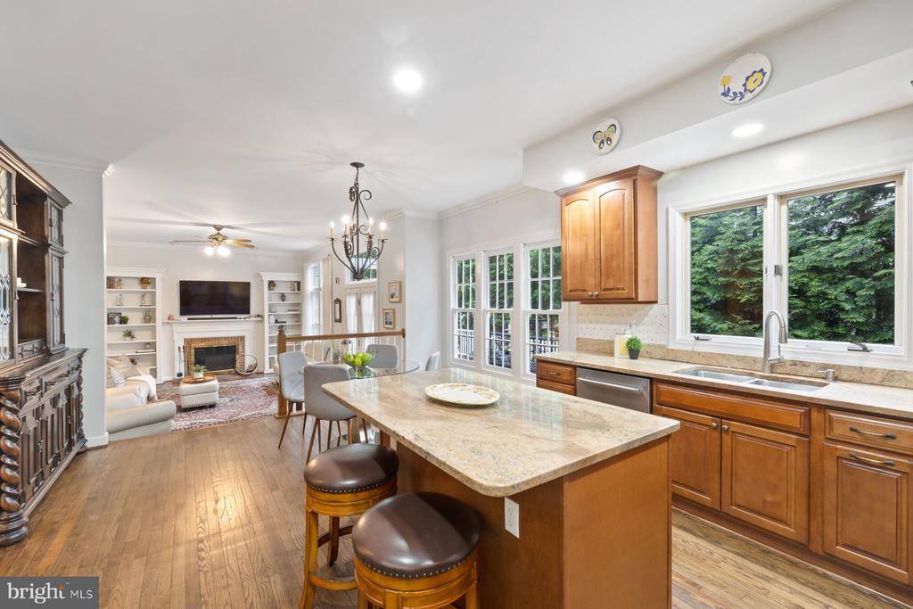 11406 Royal View, North Potomac, MD 20878