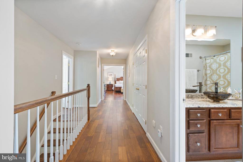 11406 Royal View, North Potomac, MD 20878