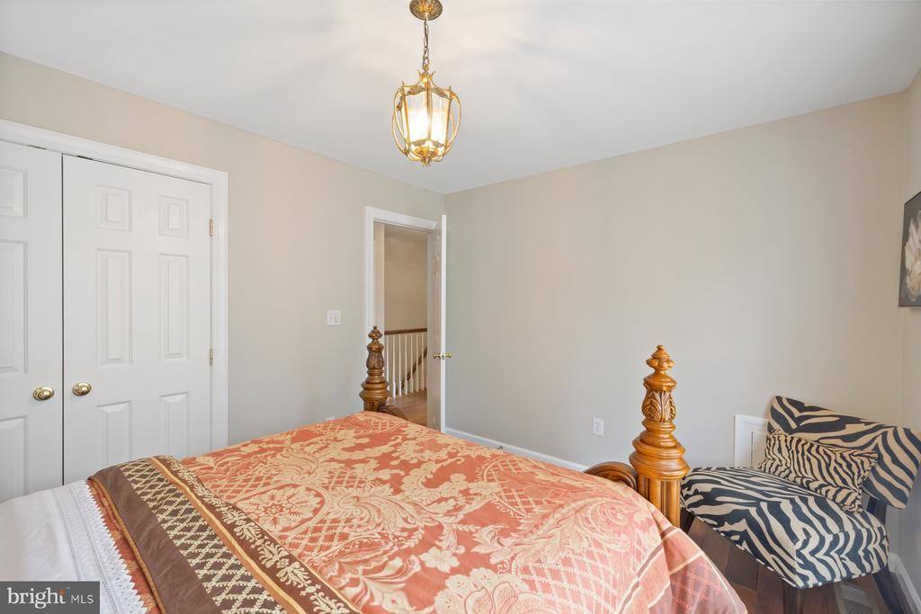 11406 Royal View, North Potomac, MD 20878