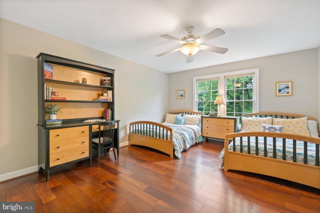 11406 Royal View, North Potomac, MD 20878