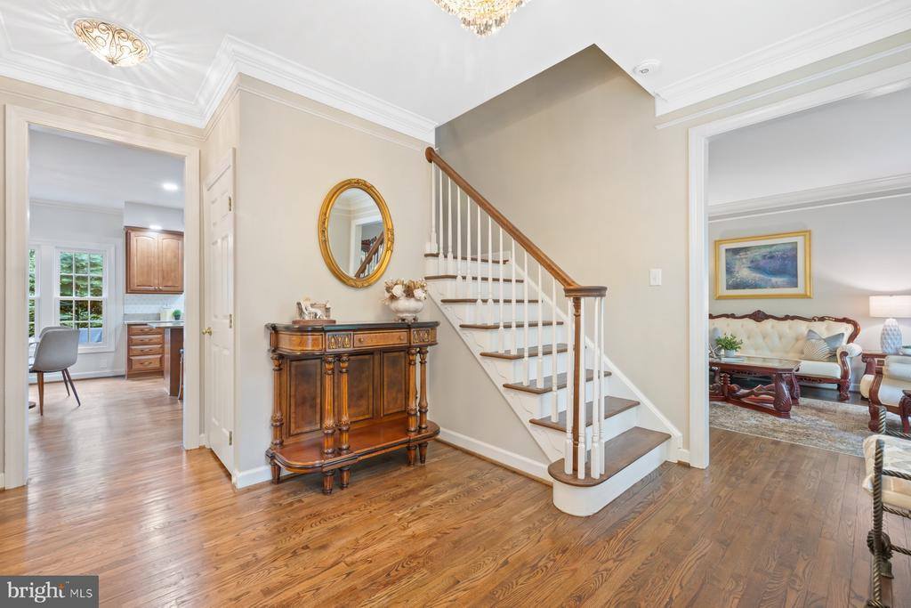 11406 Royal View, North Potomac, MD 20878