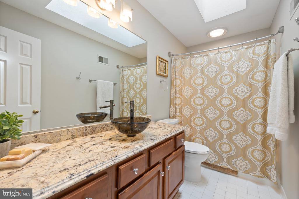 11406 Royal View, North Potomac, MD 20878