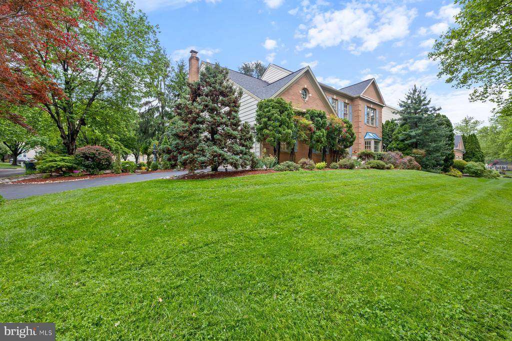 11406 Royal View, North Potomac, MD 20878