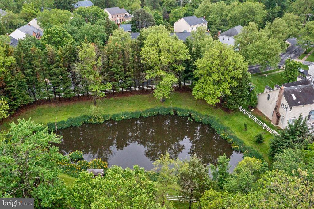 11406 Royal View, North Potomac, MD 20878