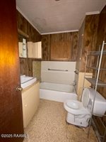 805 South Mcgown Street, Rayne, LA 70578