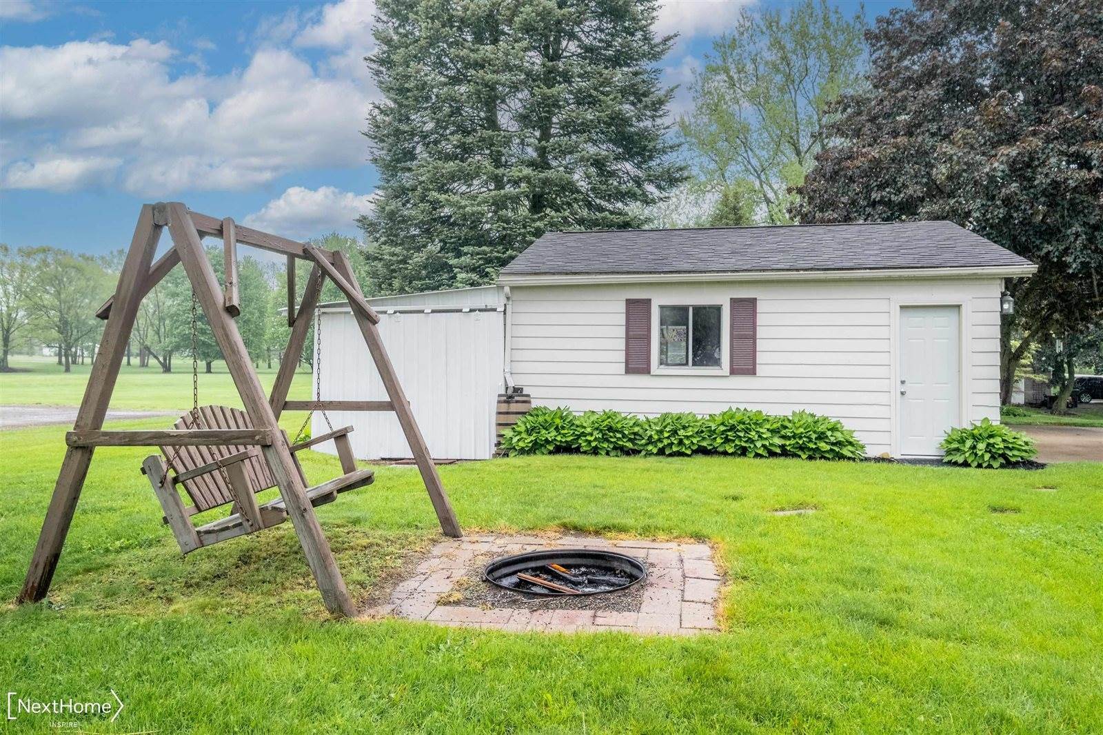 6005 N Seymour Road, Flushing, MI 48433