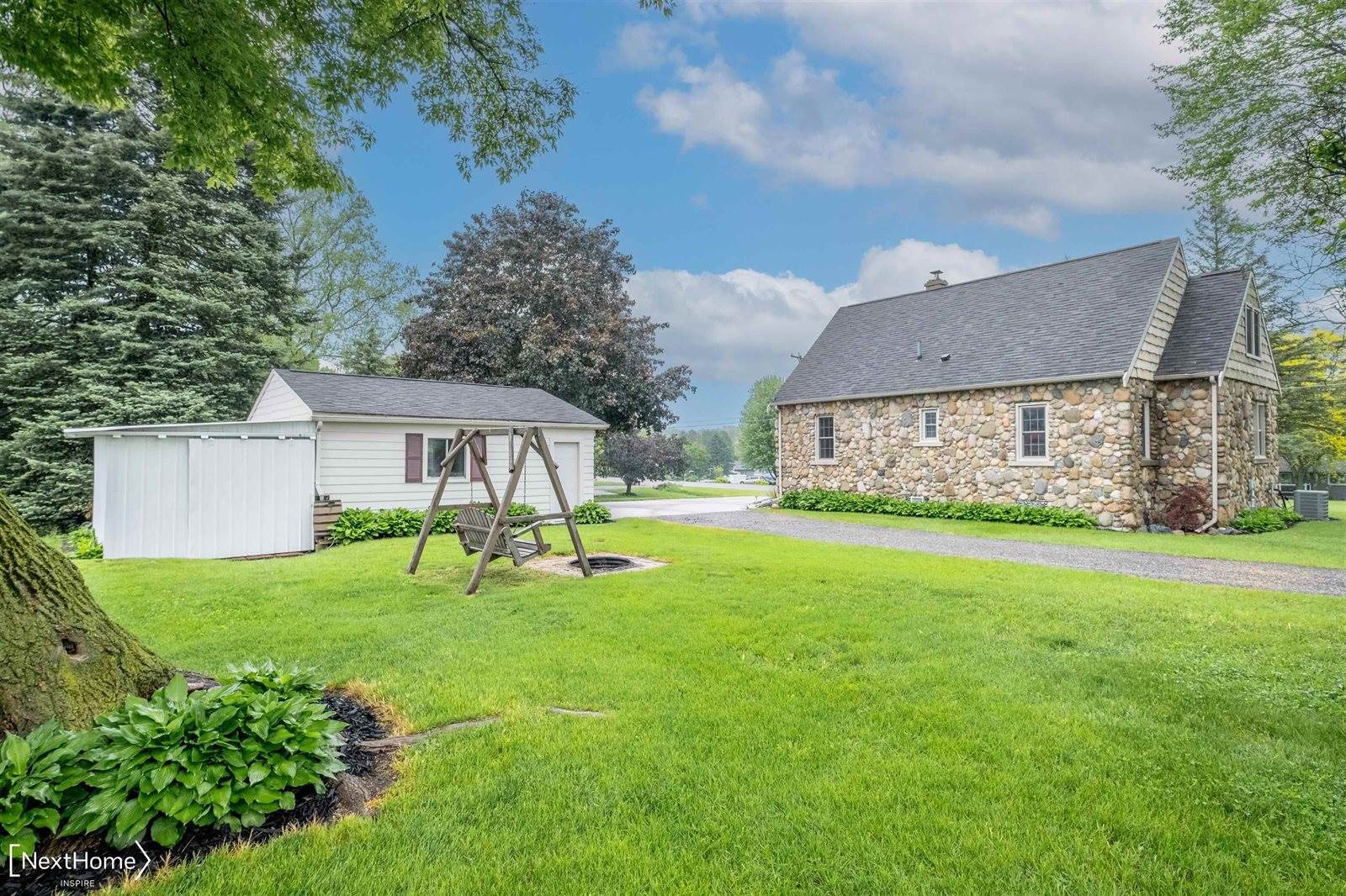 6005 N Seymour Road, Flushing, MI 48433