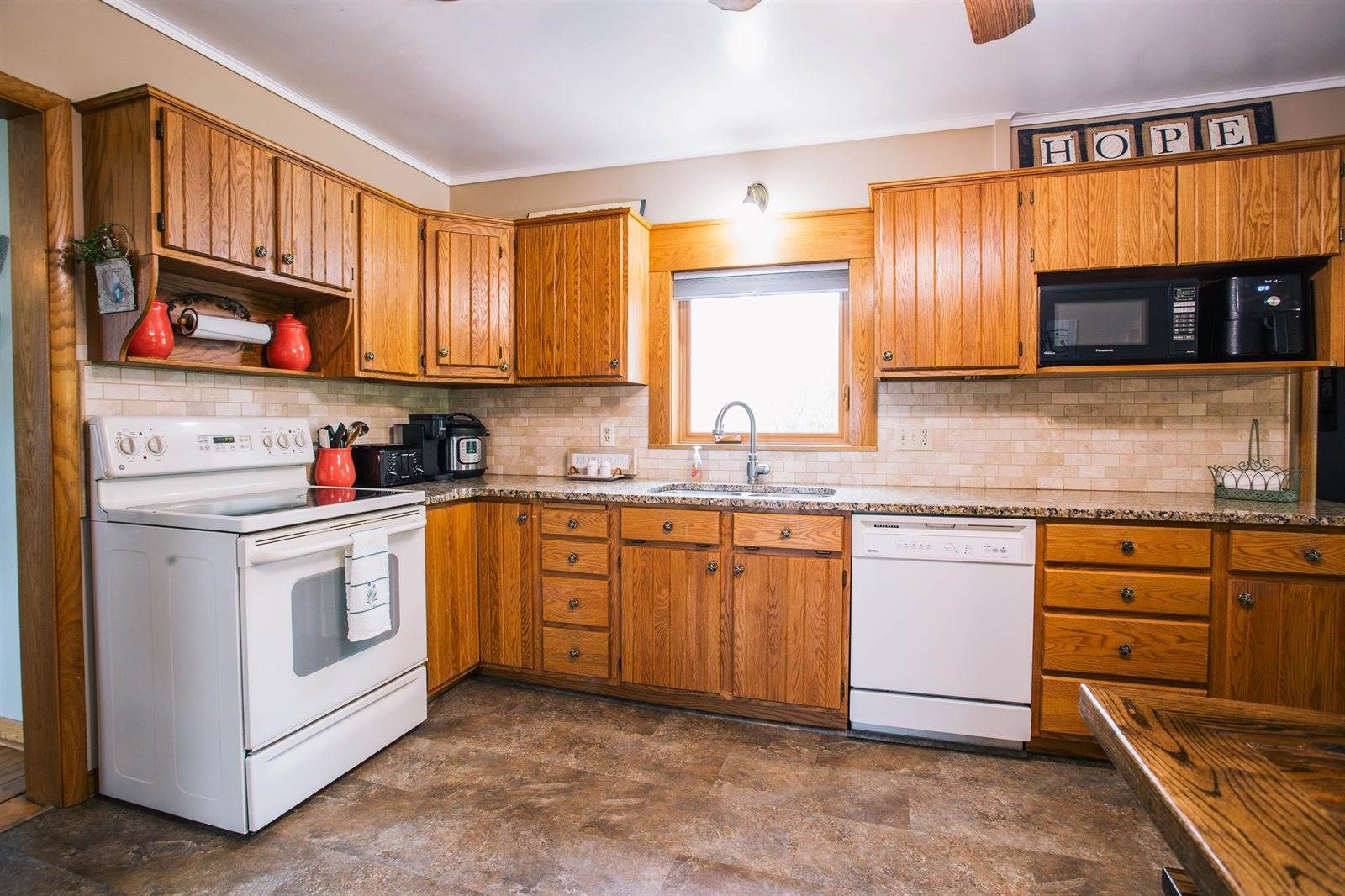 208 W Miller Street, Greenwood, WI 54437