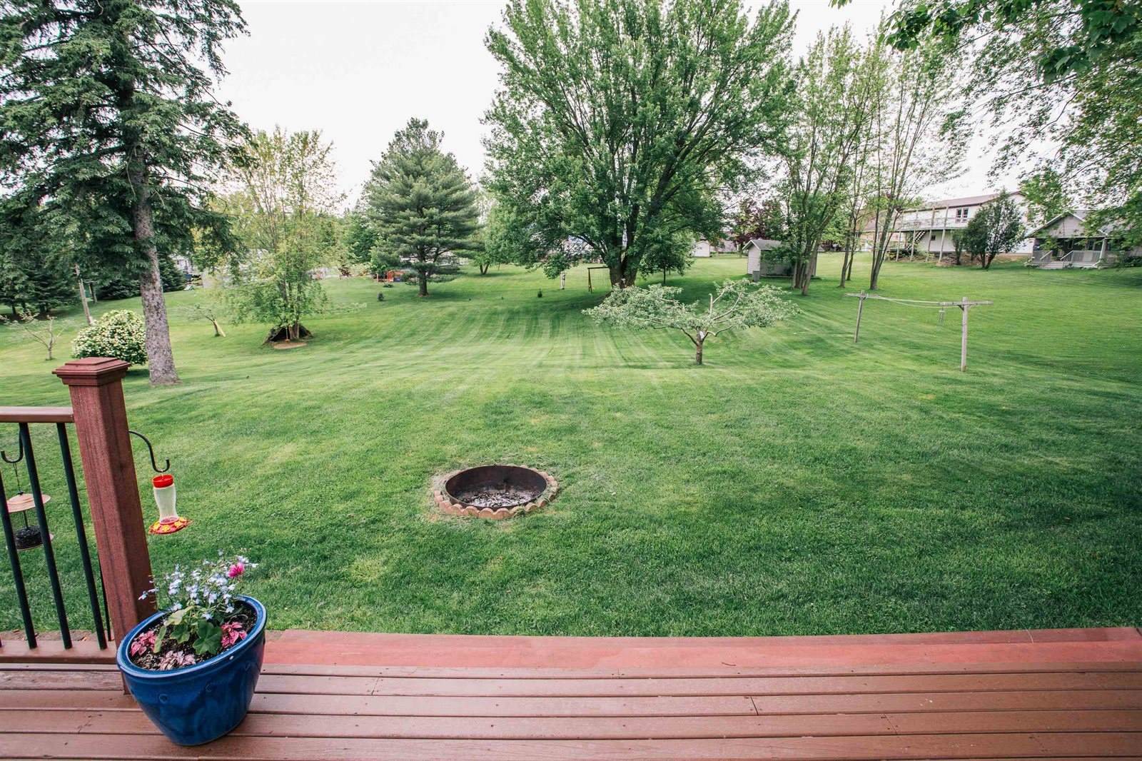 208 W Miller Street, Greenwood, WI 54437