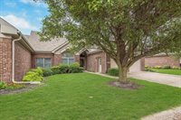 5002 Fairway Drive, Muncie, IN 47302