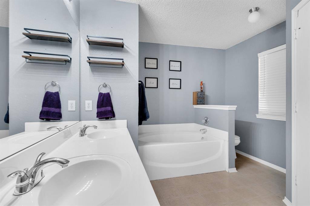 1623 Bertram Drive, Mansfield, TX 76063