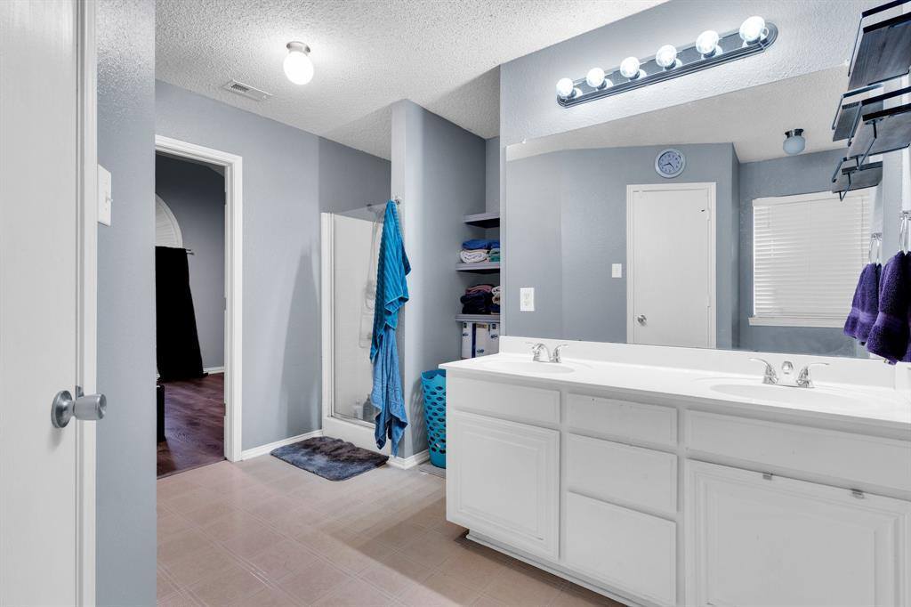 1623 Bertram Drive, Mansfield, TX 76063