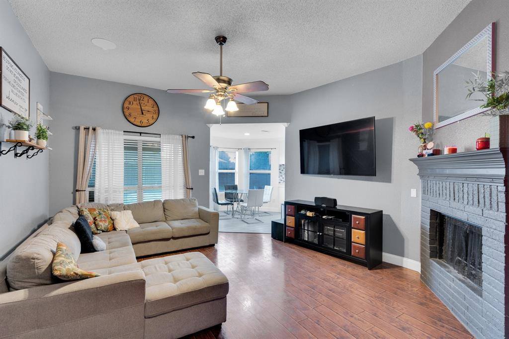 1623 Bertram Drive, Mansfield, TX 76063