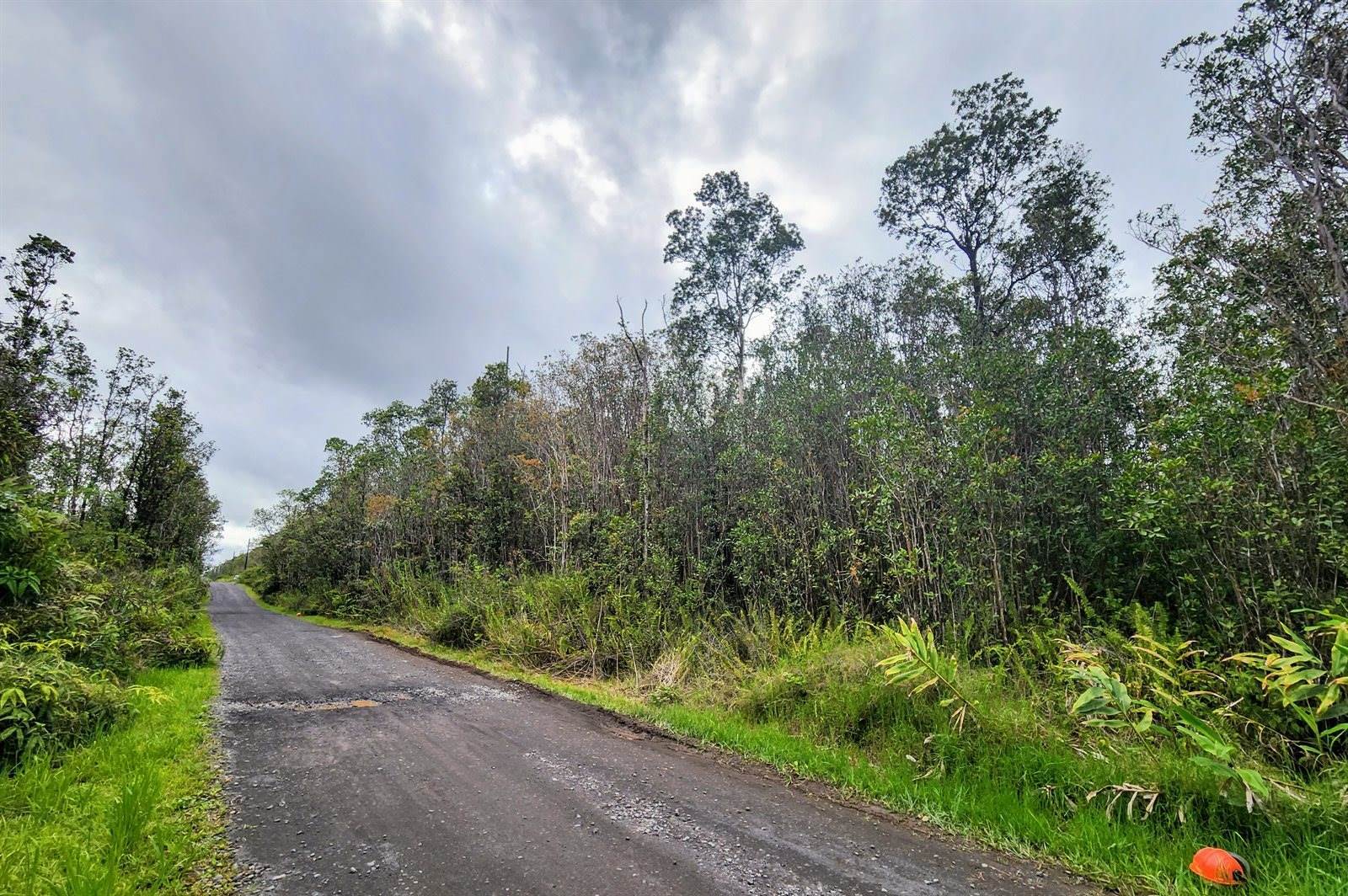 Makoa Rd, Volcano, HI 96785