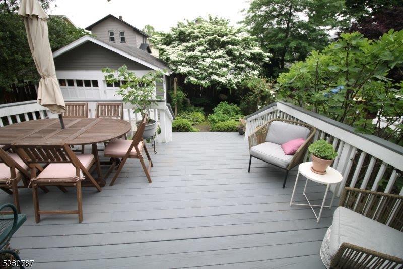 137 Oak Ridge Ave, Nutley Township, NJ 07110