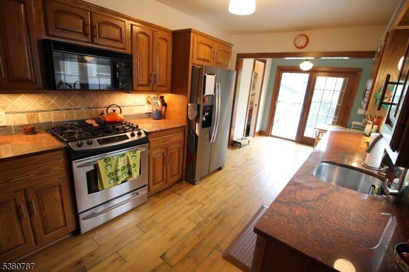 137 Oak Ridge Ave, Nutley Township, NJ 07110