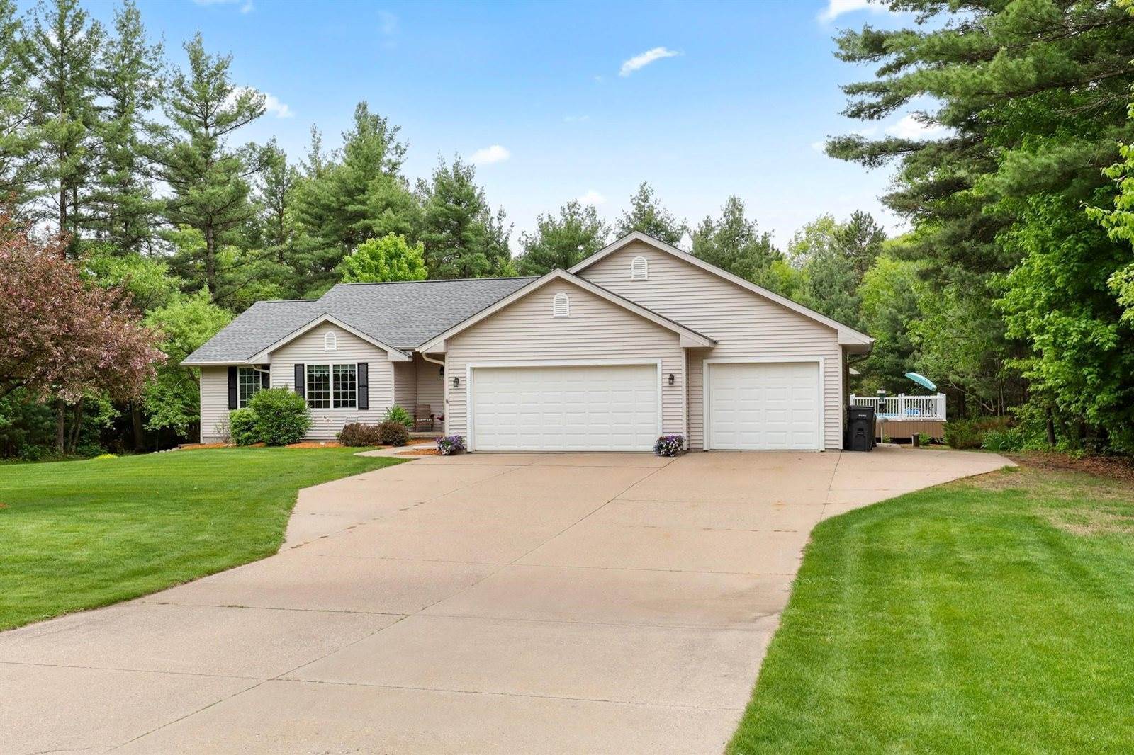 4520 Black Forest Drive, Wisconsin Rapids, WI 54494