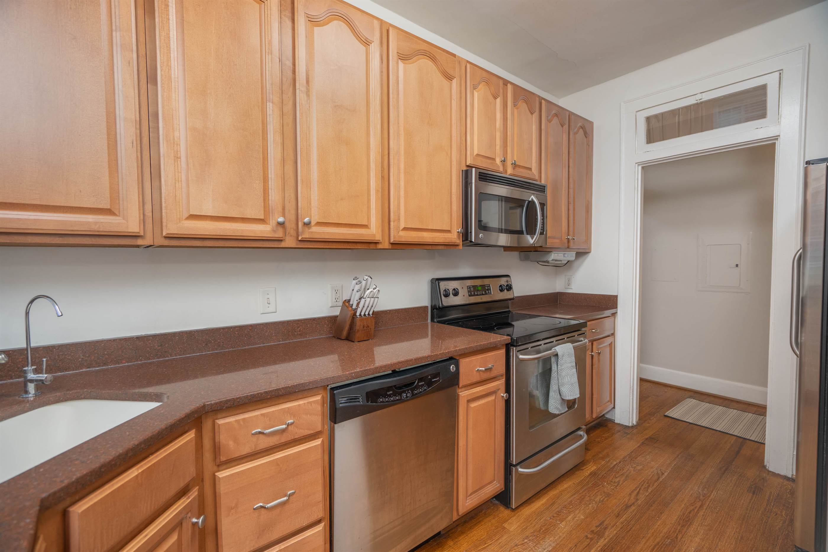 400 Waccamaw Ave A, Columbia, SC 29205