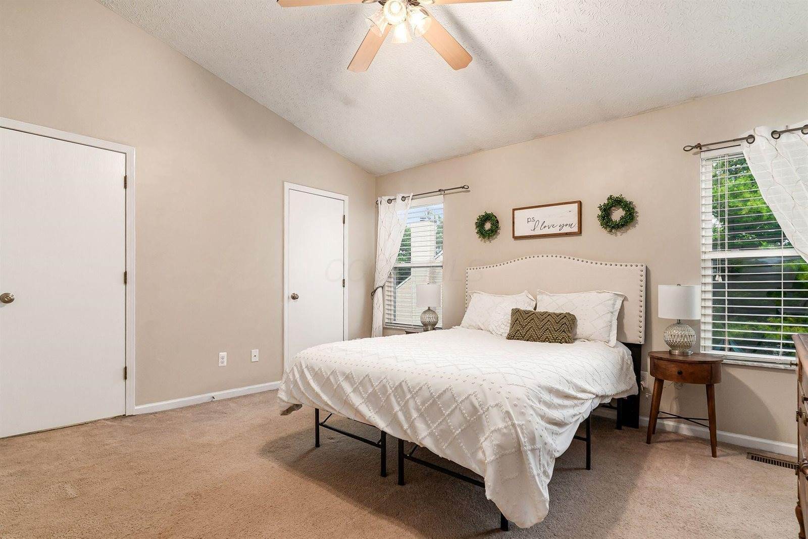 5062 Hilliard Green Drive, Hilliard, OH 43026