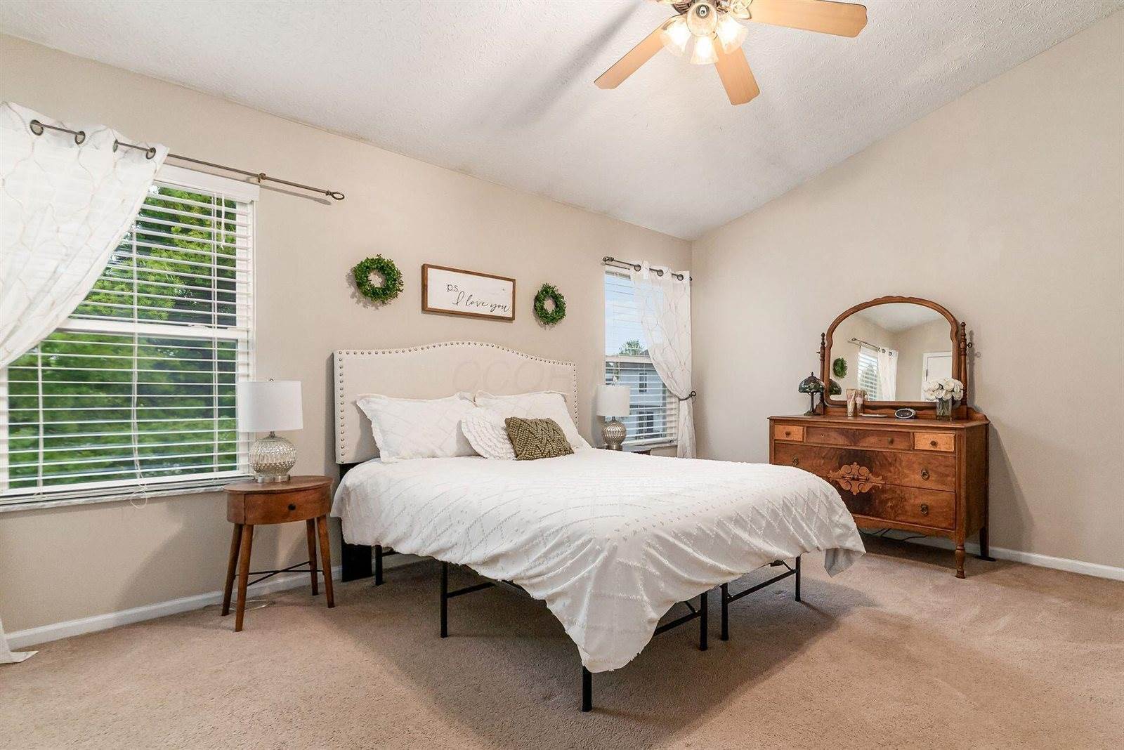 5062 Hilliard Green Drive, Hilliard, OH 43026