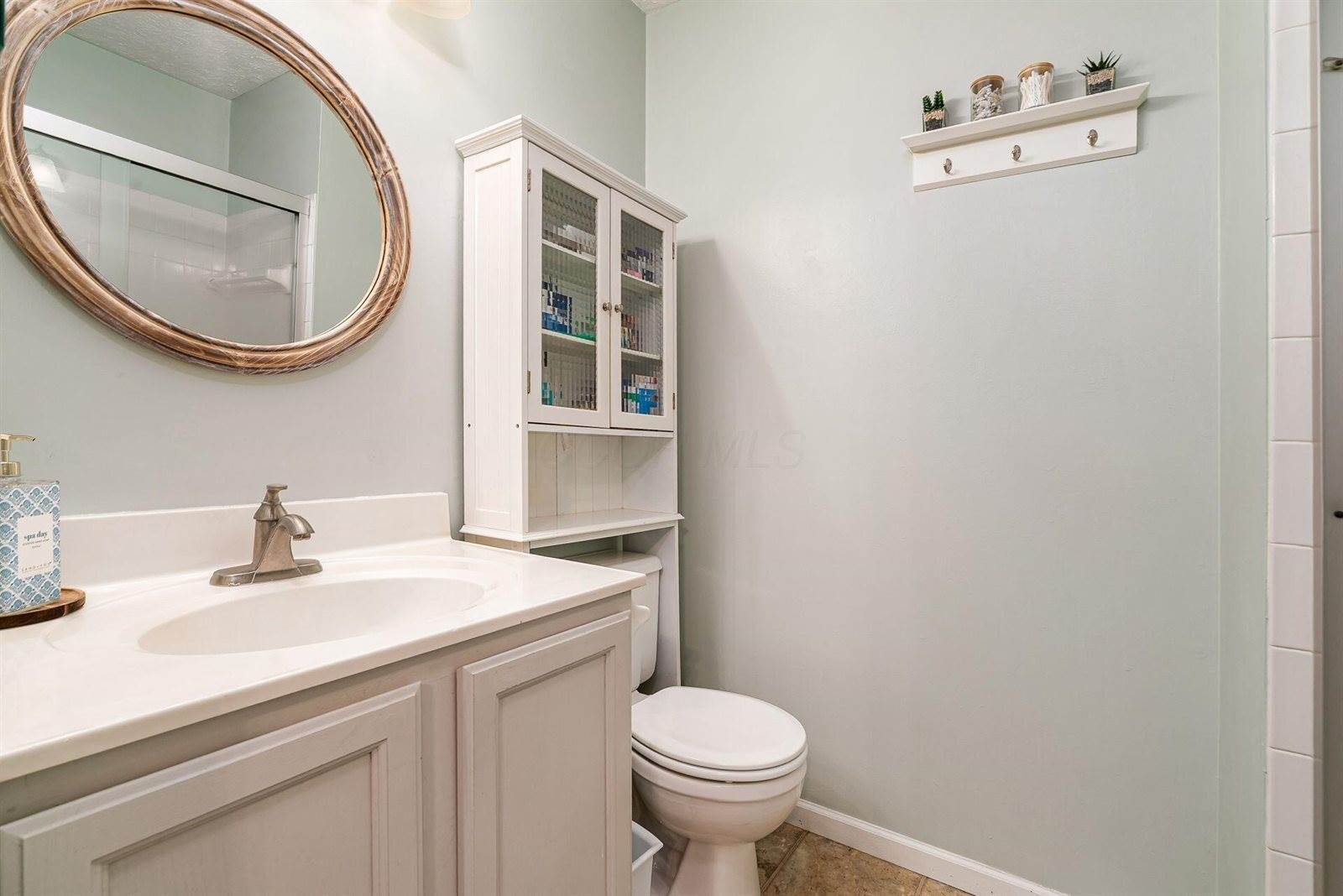 5062 Hilliard Green Drive, Hilliard, OH 43026