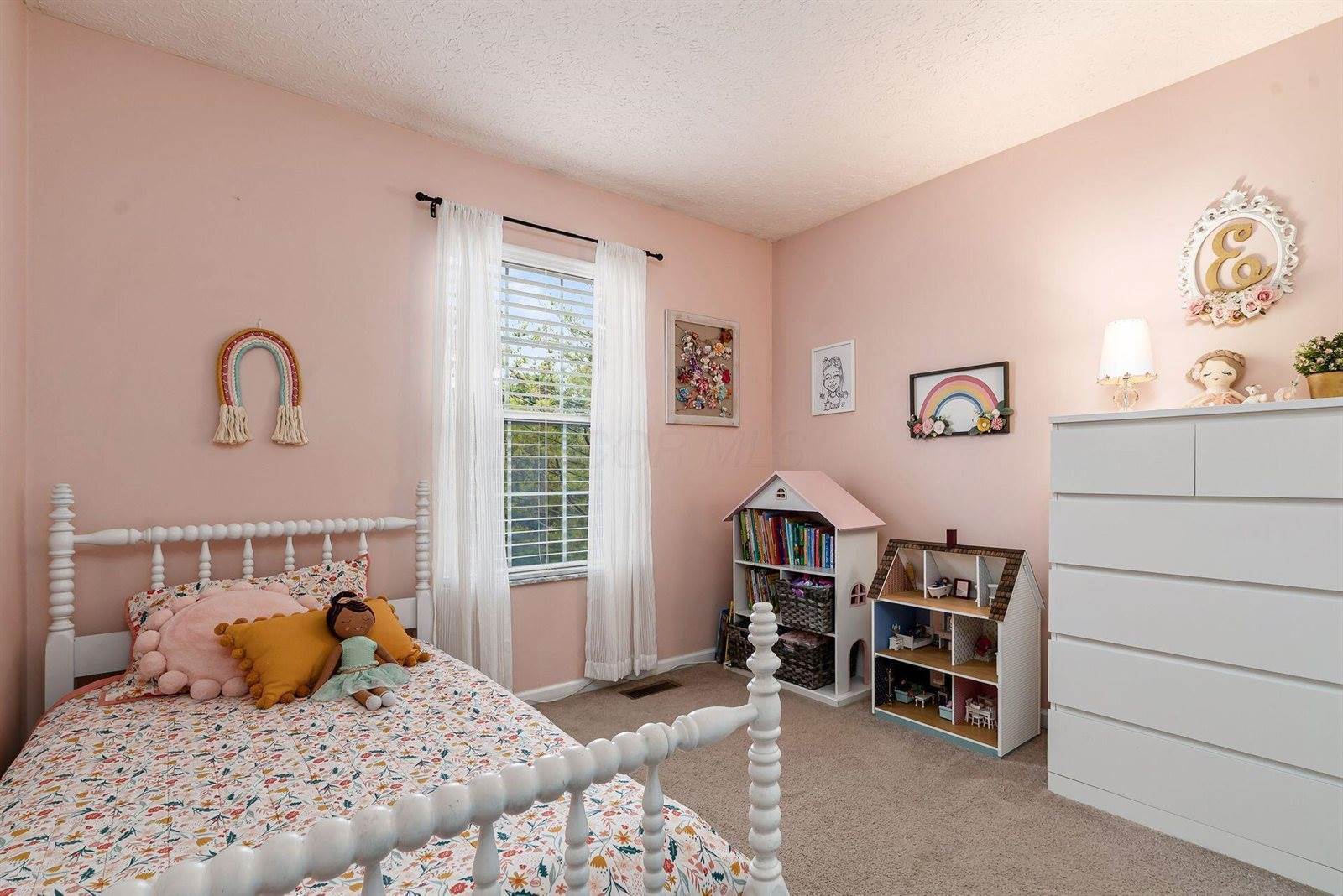 5062 Hilliard Green Drive, Hilliard, OH 43026