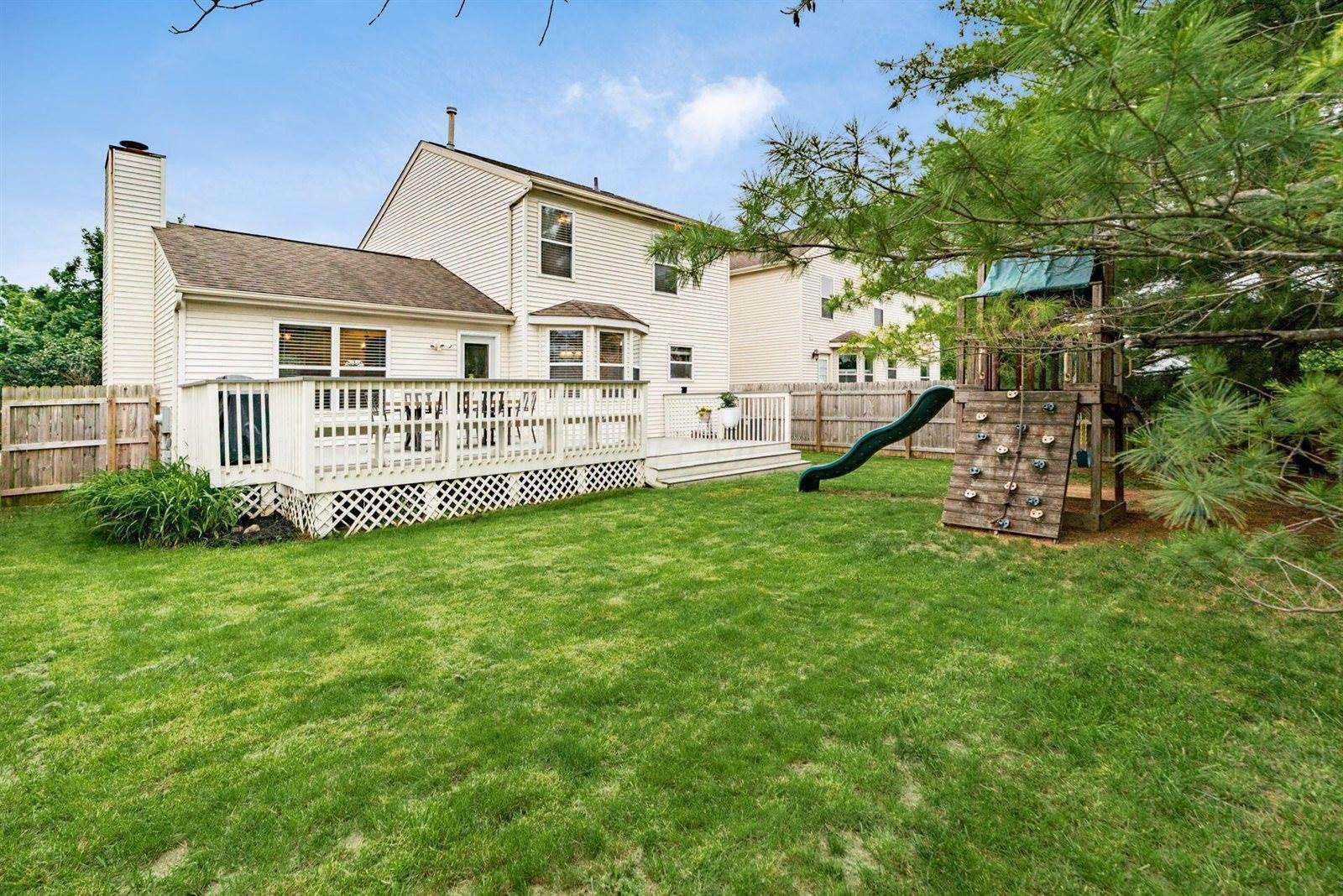 5062 Hilliard Green Drive, Hilliard, OH 43026