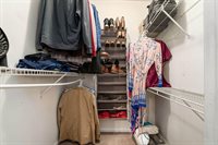 5062 Hilliard Green Drive, Hilliard, OH 43026