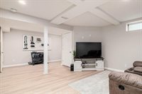 5062 Hilliard Green Drive, Hilliard, OH 43026