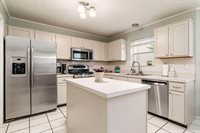 5062 Hilliard Green Drive, Hilliard, OH 43026