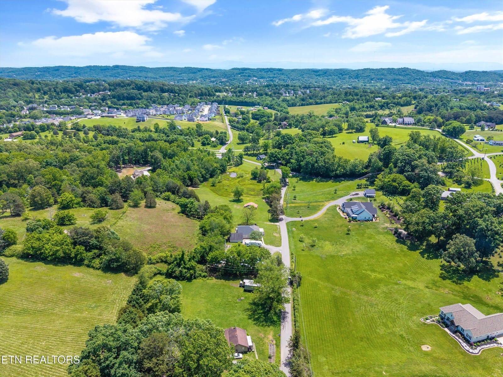 823 Reed Drive, Powell, TN 37849