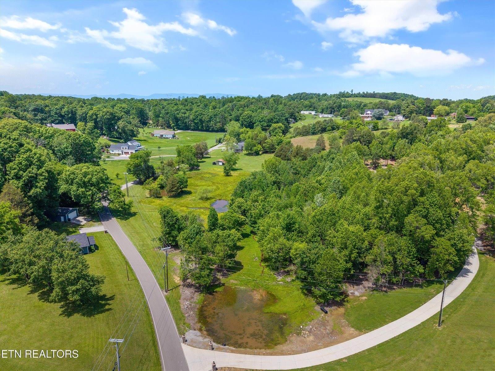 823 Reed Drive, Powell, TN 37849